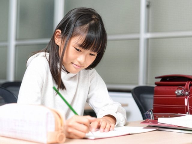 学習する子どもの様子